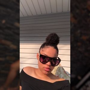 Meet your Posher, Arianna